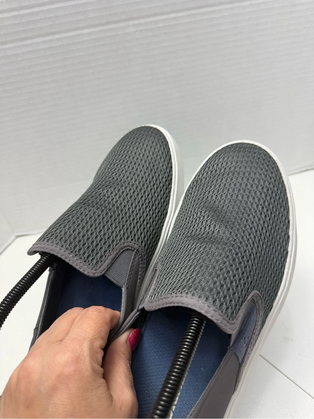 OluKai Men's Gray Knit Slip-On Sneakers size 7